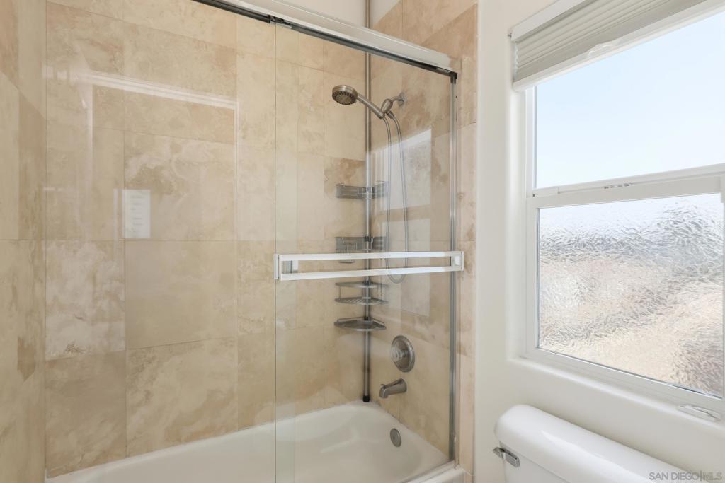 206 2nd Property Photo 33