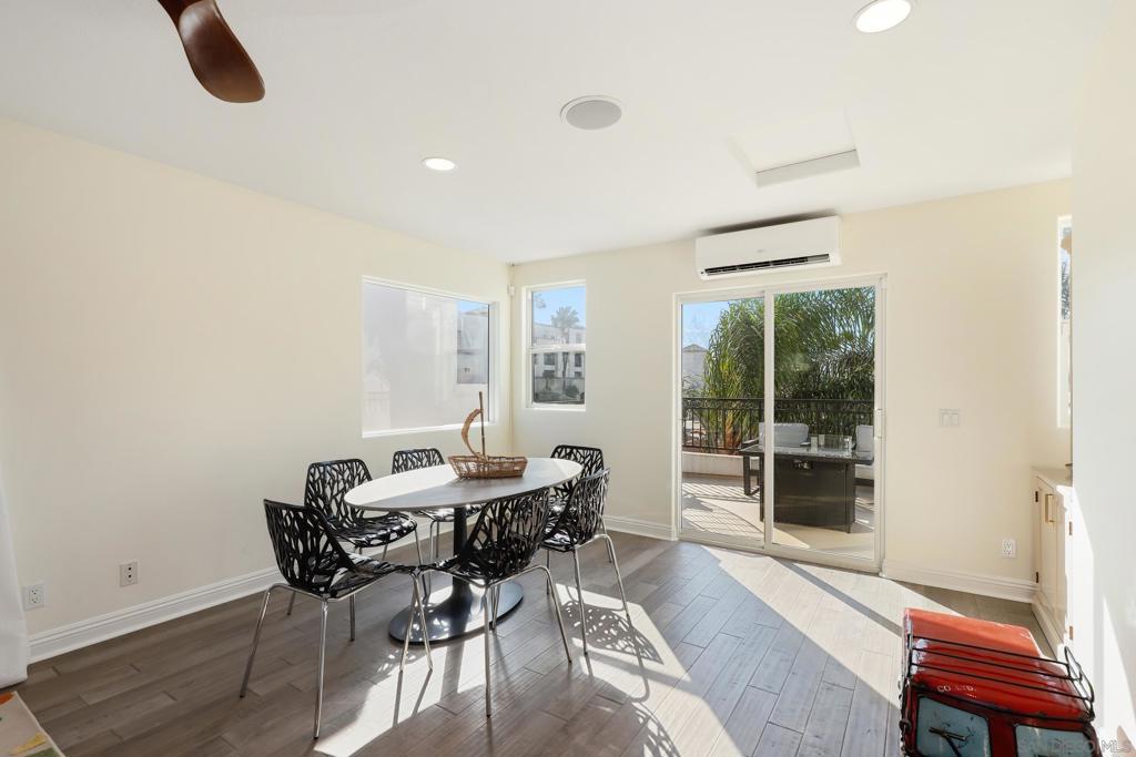 206 2nd Property Photo 44
