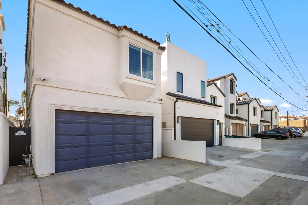 206 2nd Property Photo 49