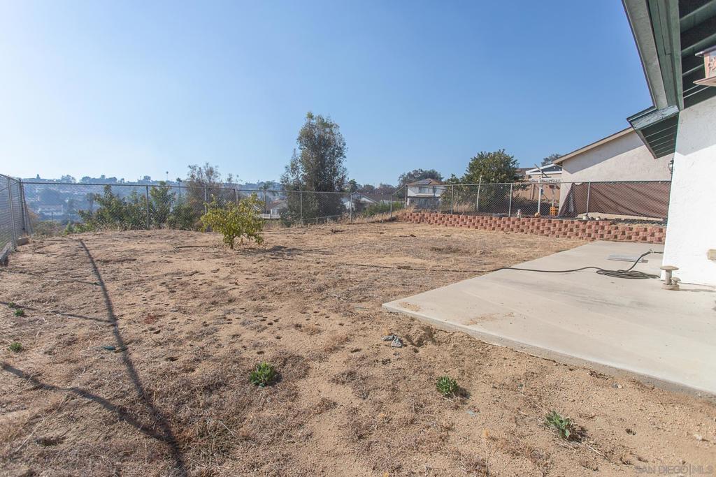 1660 Lomacita Terrace Property Photo 35
