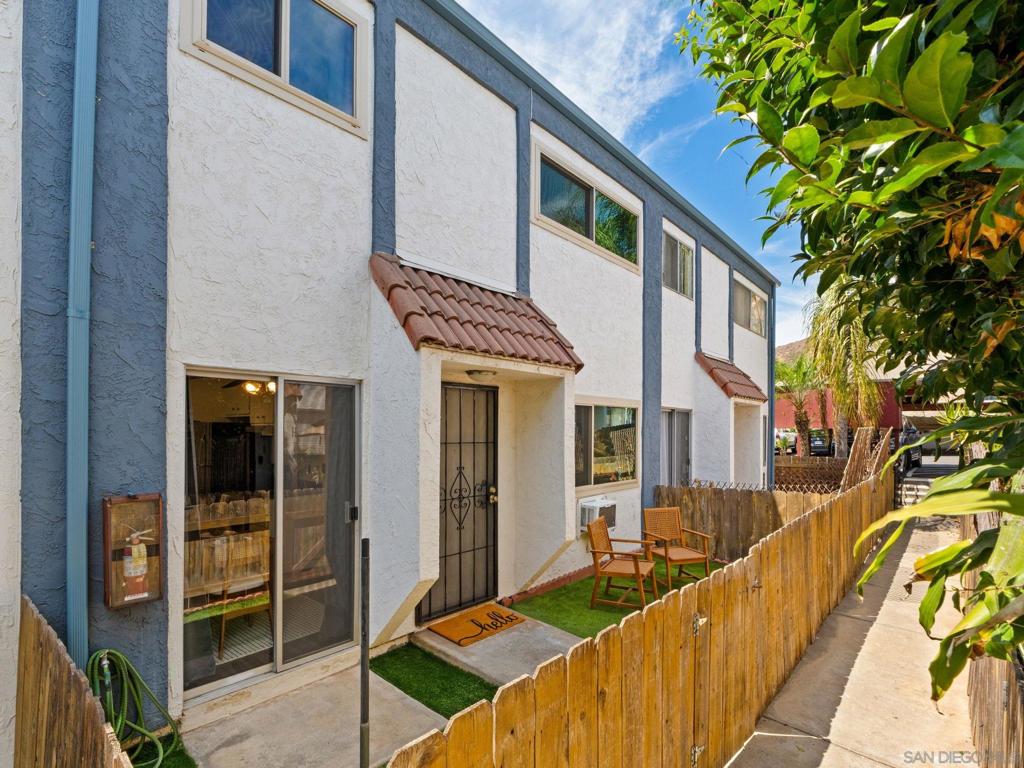 8132 Winter Gardens Blvd 5 Property Photo 4