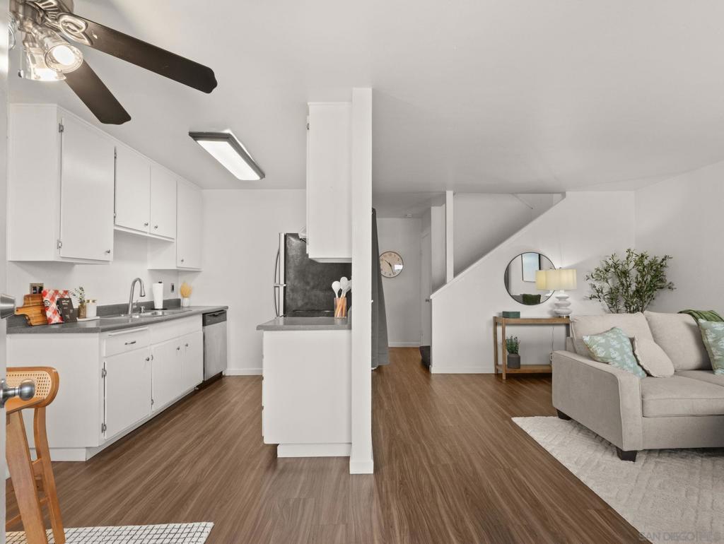 8132 Winter Gardens Blvd 5 Property Photo 10
