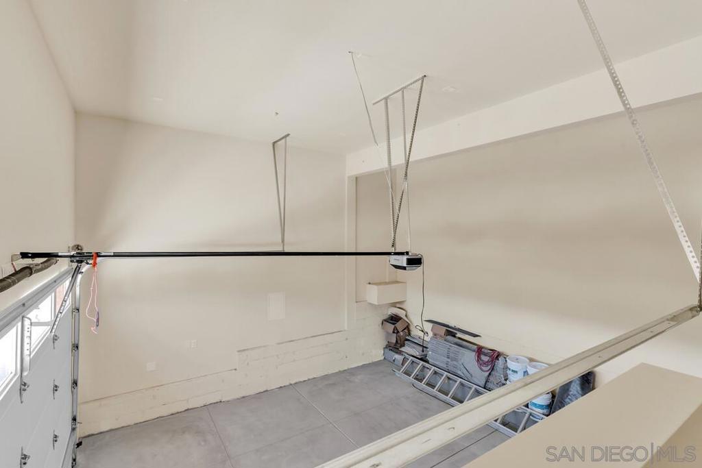 1302 La Presa Property Photo 43