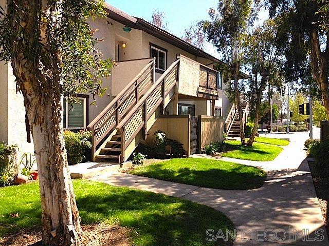 9821 Caspi Gardens 8 Property Photo 1