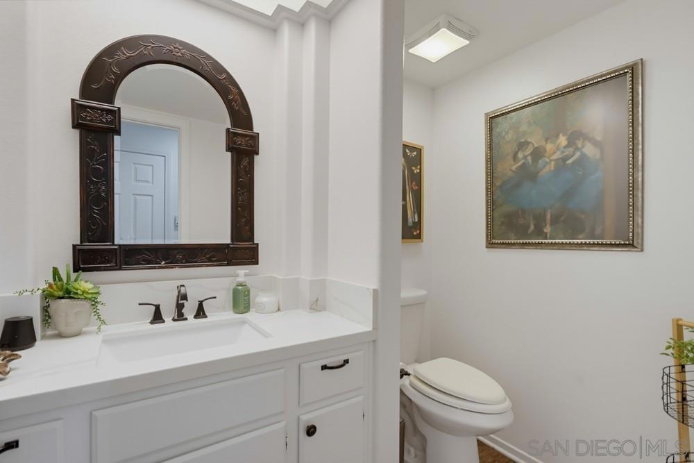 2505 Whispering Palms Loop Property Photo 21