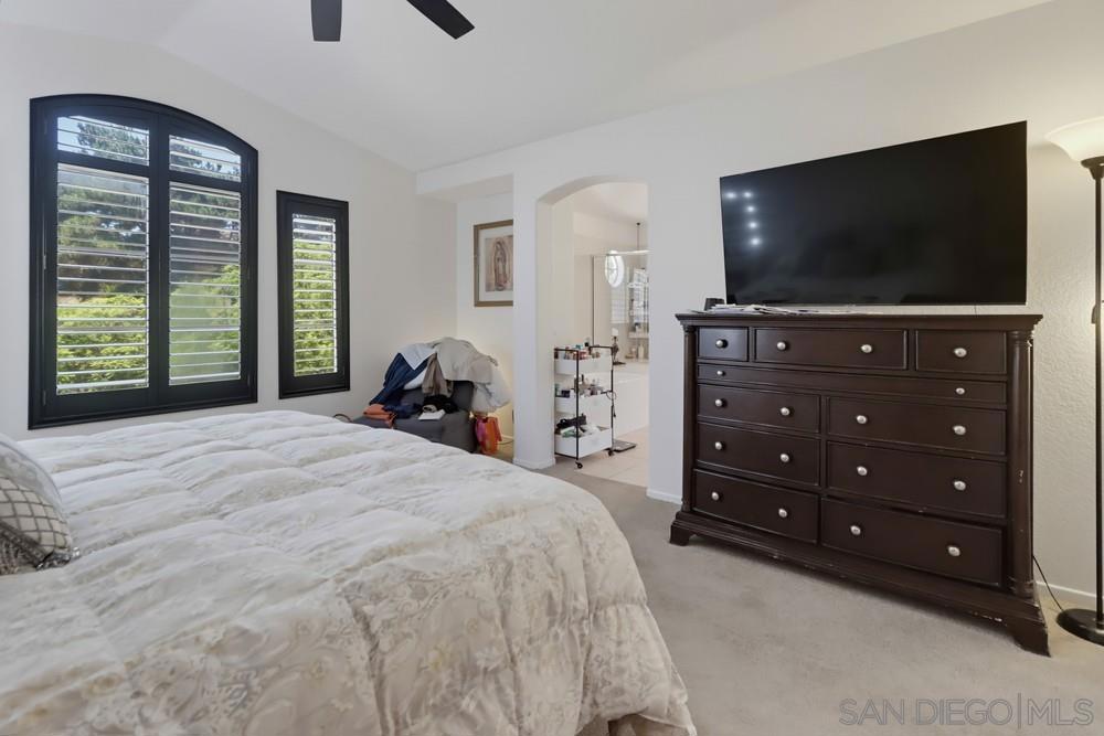 2505 Whispering Palms Loop Property Photo 32