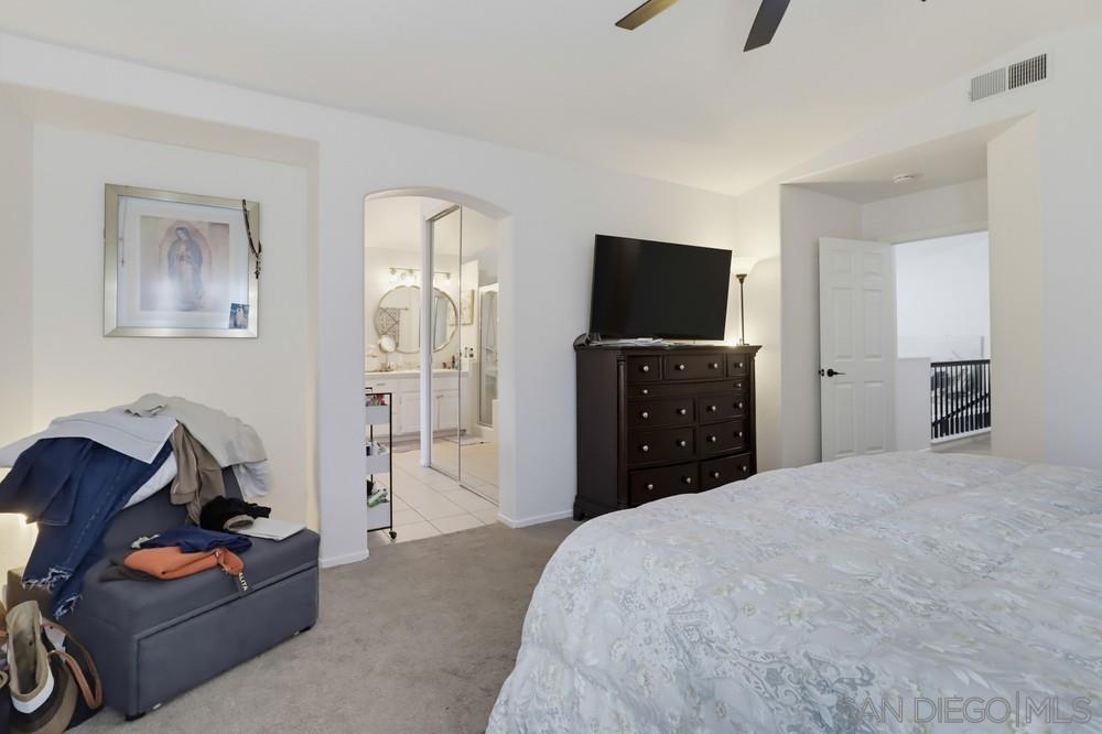 2505 Whispering Palms Loop Property Photo 33