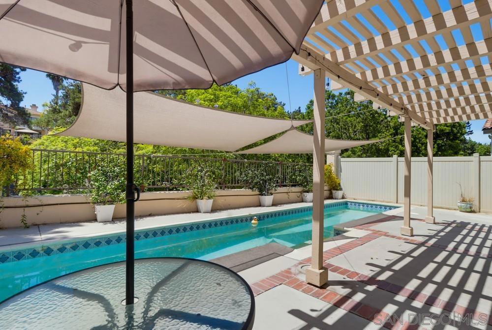 2505 Whispering Palms Loop Property Photo 38