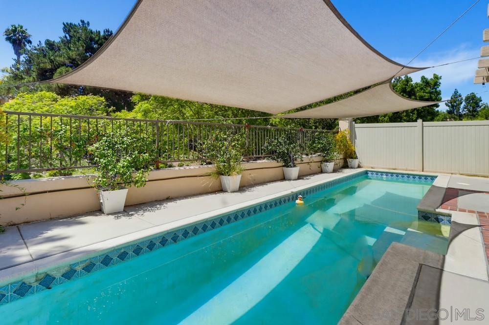 2505 Whispering Palms Loop Property Photo 39