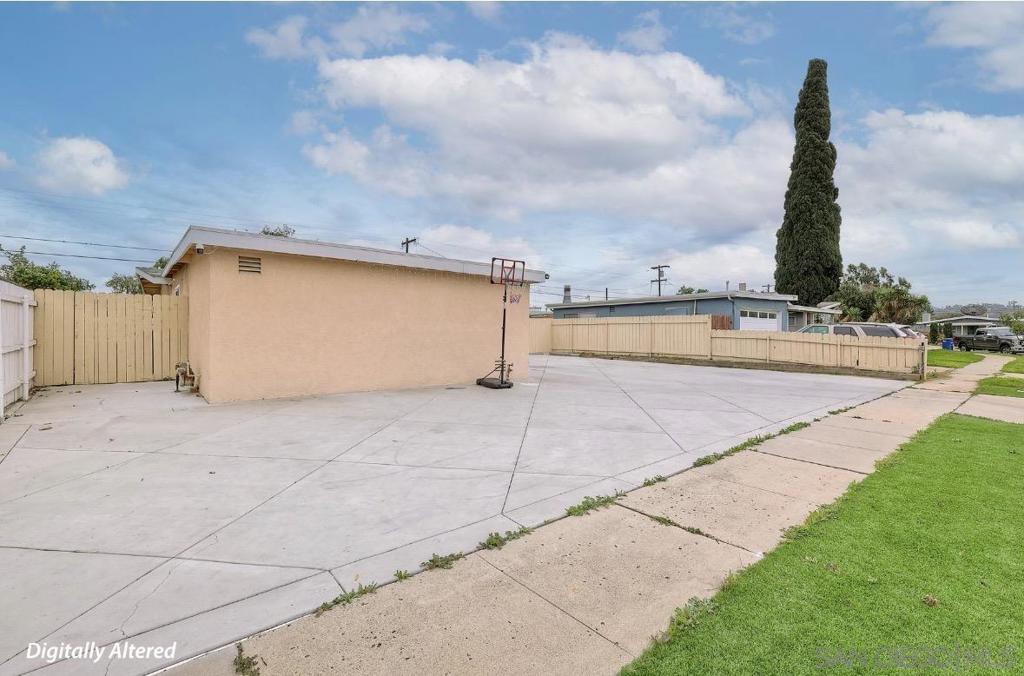 549 Marble St Property Photo 2