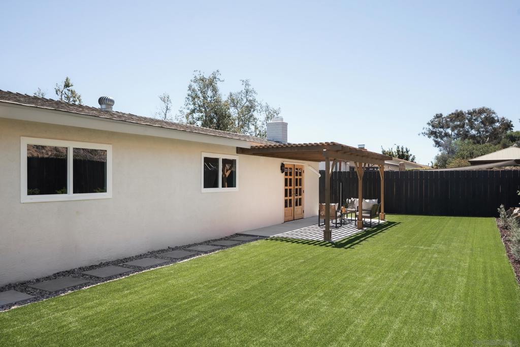 4534 Chateau Dr Property Photo 22