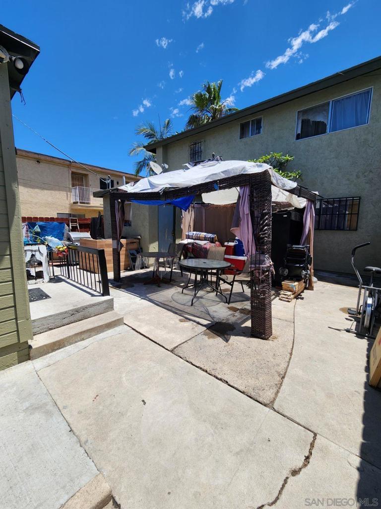 4129 31 Chamoune Property Photo 5