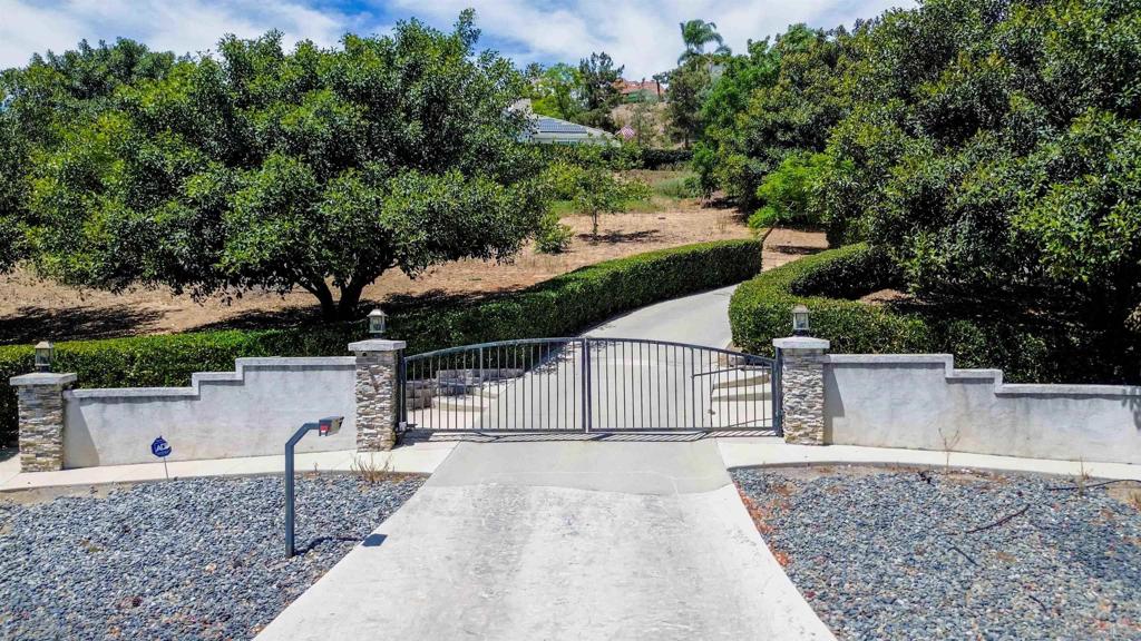 2370 Dos Lomas Property Photo 30