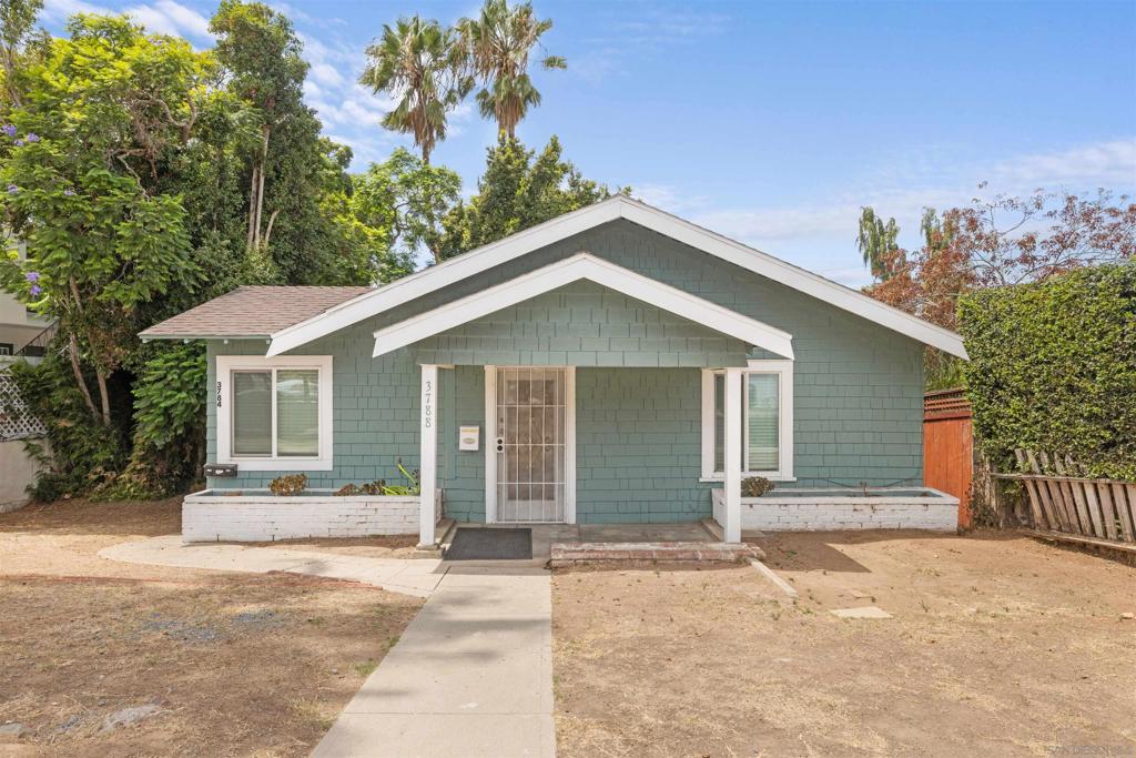3784 Villa Terrace Property Photo 3
