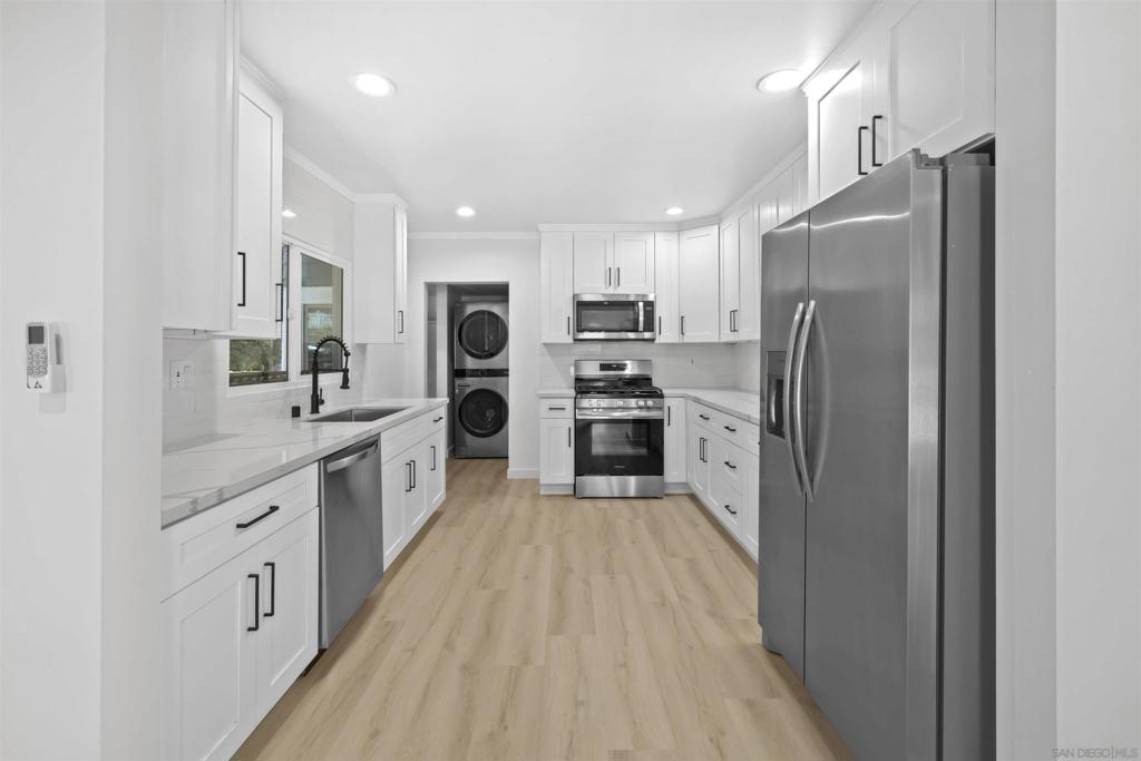 3784 Villa Terrace Property Photo 13