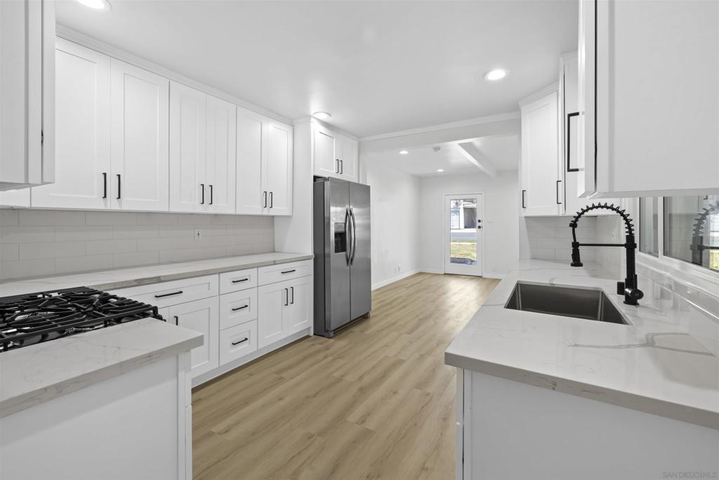 3784 Villa Terrace Property Photo 16