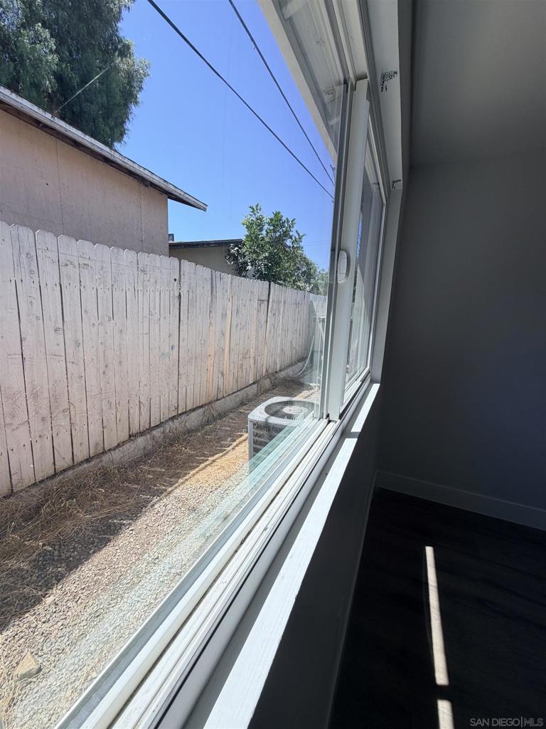 1507 S 40th B Property Photo 11