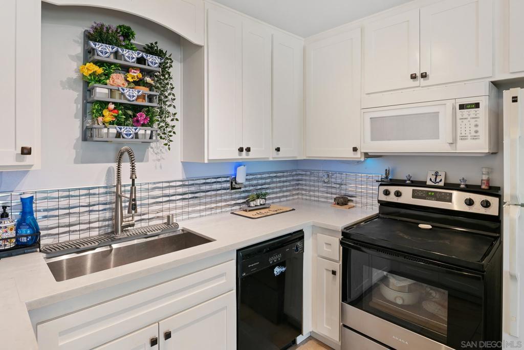 6350 Genesee Avenue 312 Property Photo 12
