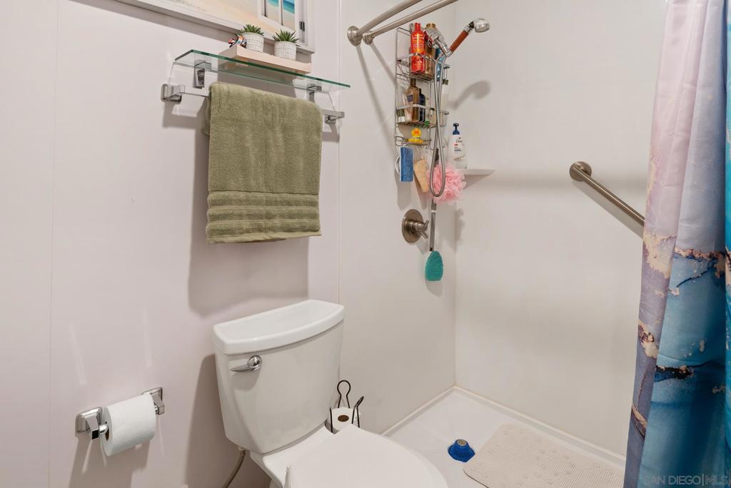 6350 Genesee Avenue 312 Property Photo 17
