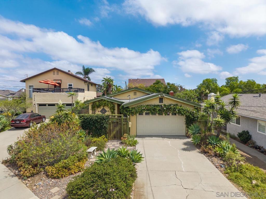 3212 N Mountain View Dr Property Photo 1