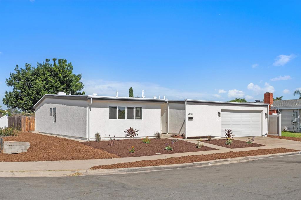 2618 Larkin Pl. Property Photo 1