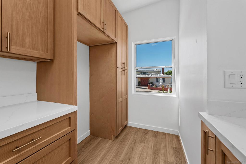 2618 Larkin Pl. Property Photo 10