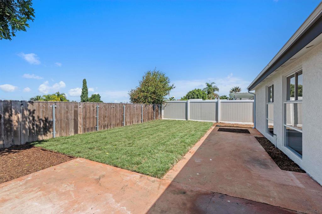 2618 Larkin Pl. Property Photo 26