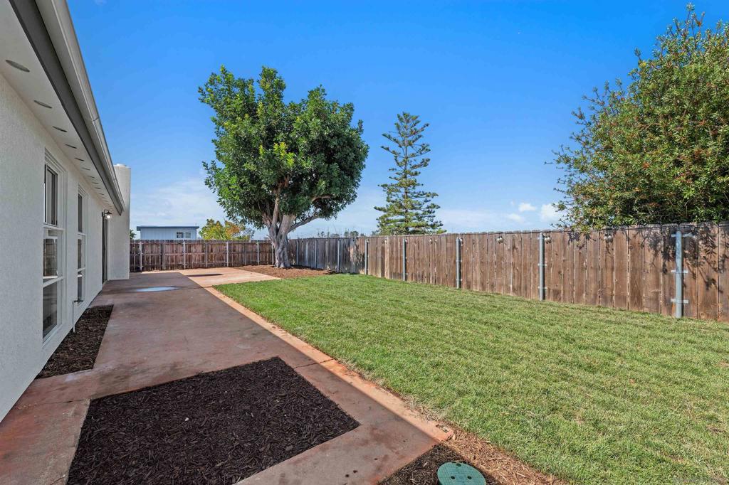 2618 Larkin Pl. Property Photo 27