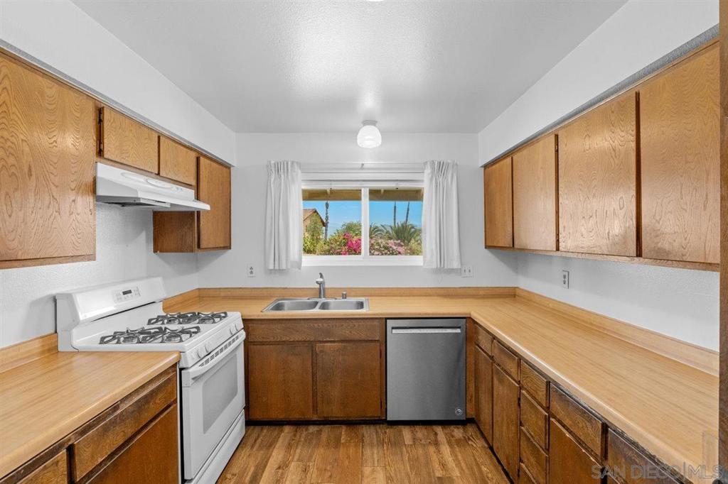 715 S Upas Property Photo 11