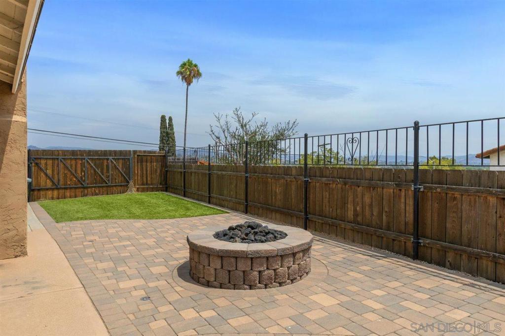 715 S Upas Property Photo 35