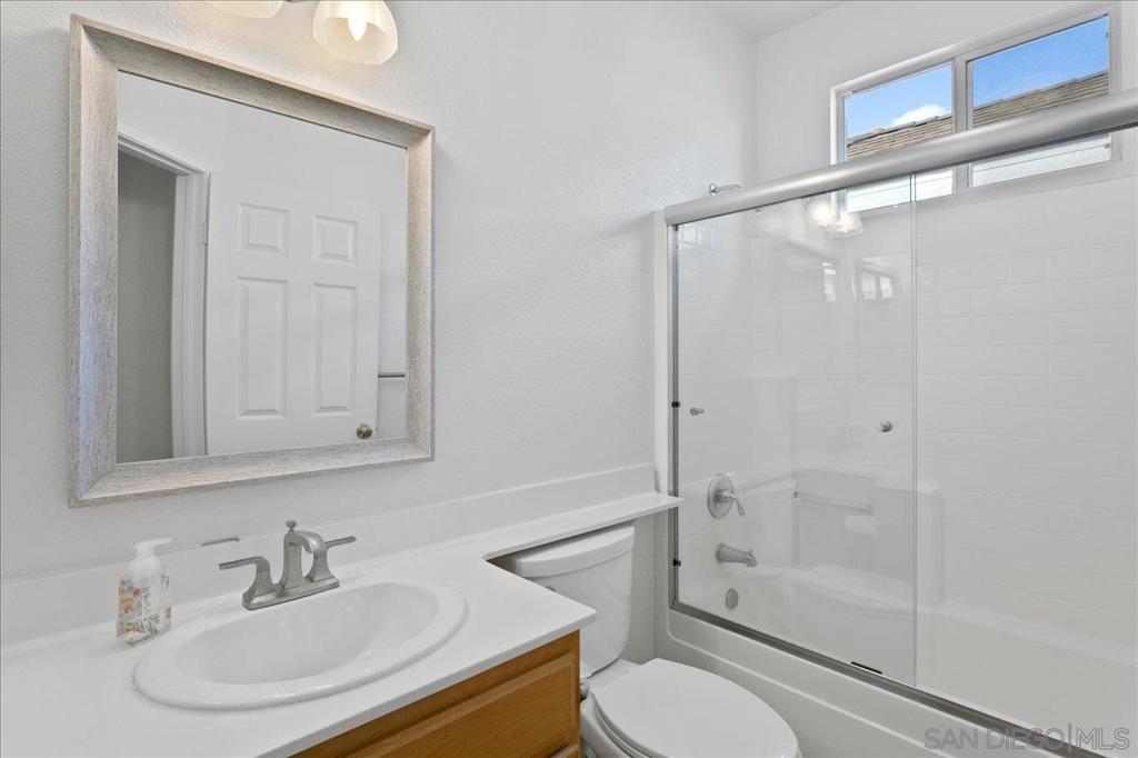 1055 Cottage Property Photo 16