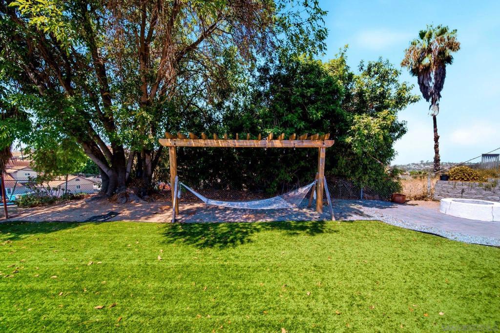 206 Los Reyes Dr Property Photo 27