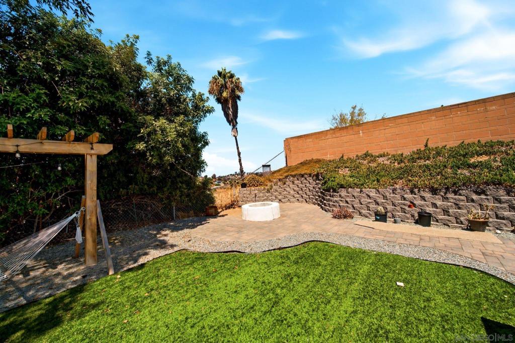 206 Los Reyes Dr Property Photo 28