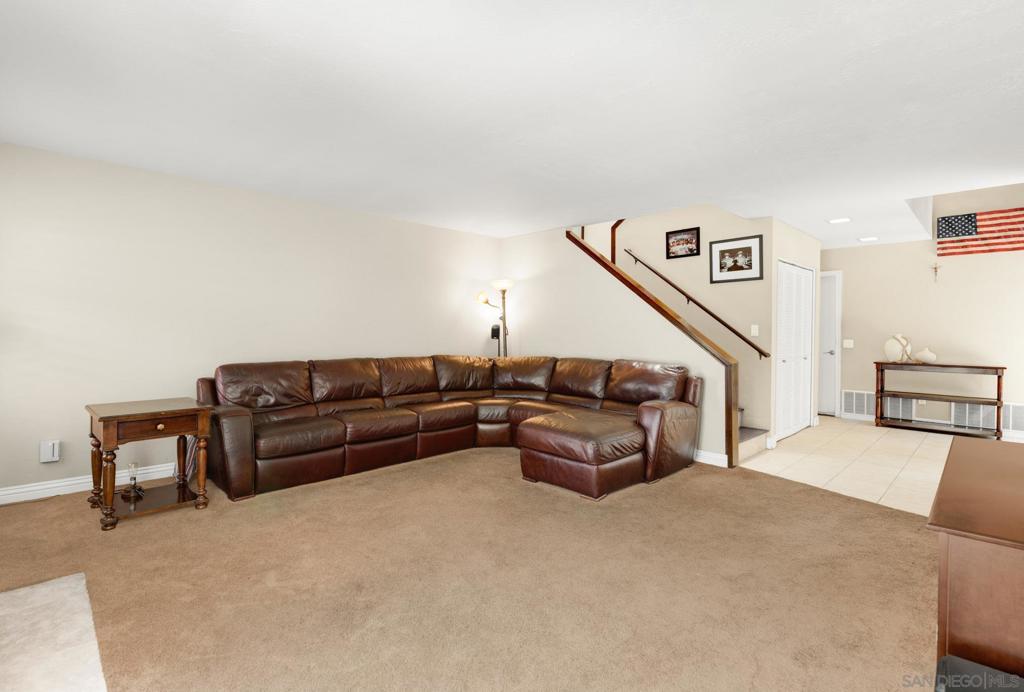 1036 Long Shadow Ct Property Photo 7