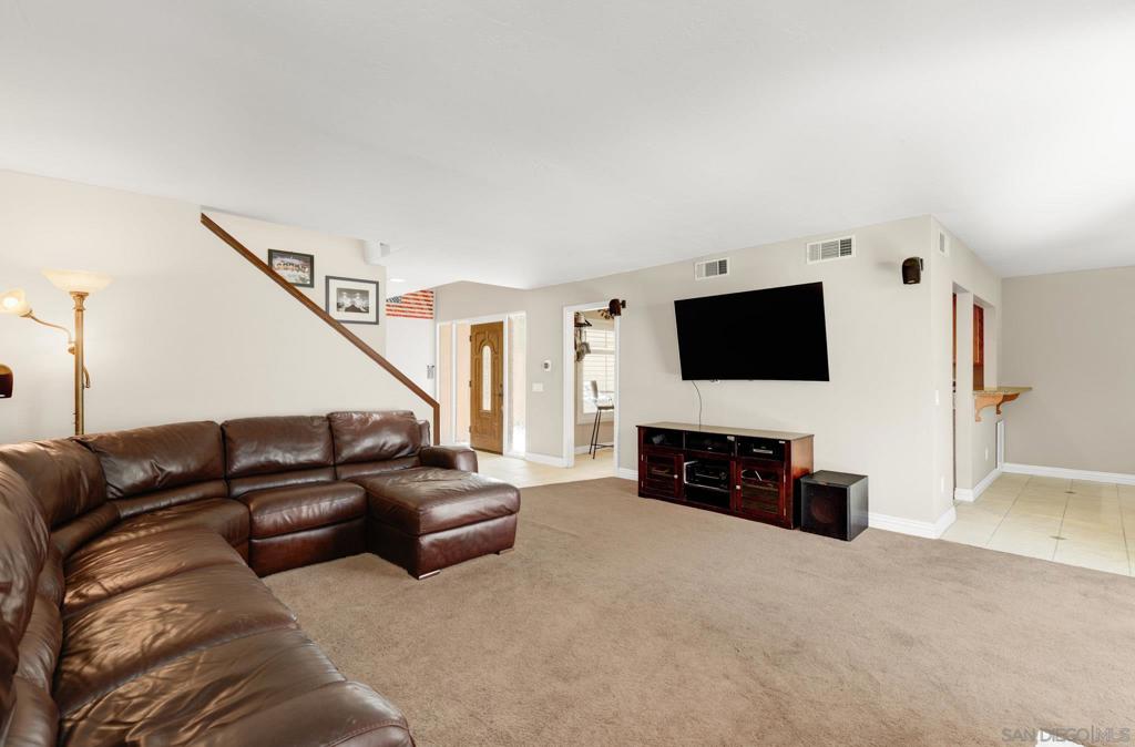 1036 Long Shadow Ct Property Photo 8