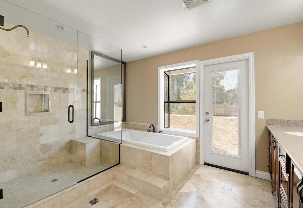 1036 Long Shadow Ct Property Photo 14
