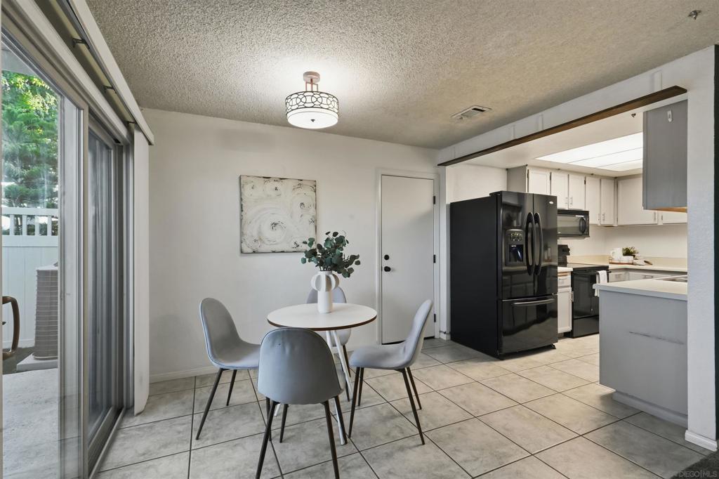 8837 Tamberly C Property Photo 3