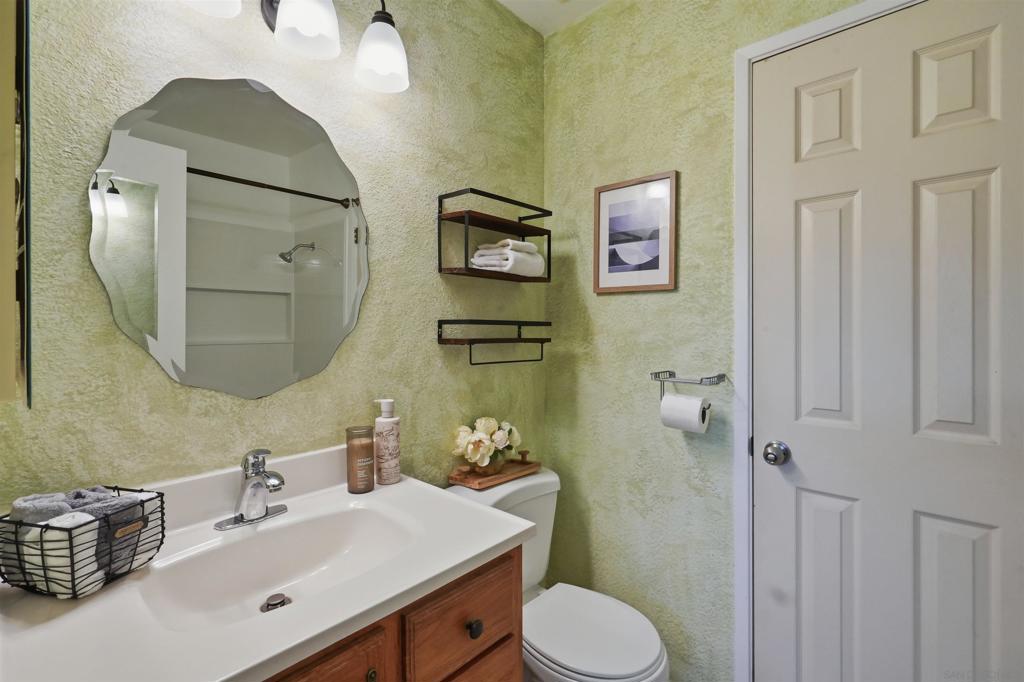 8837 Tamberly C Property Photo 12