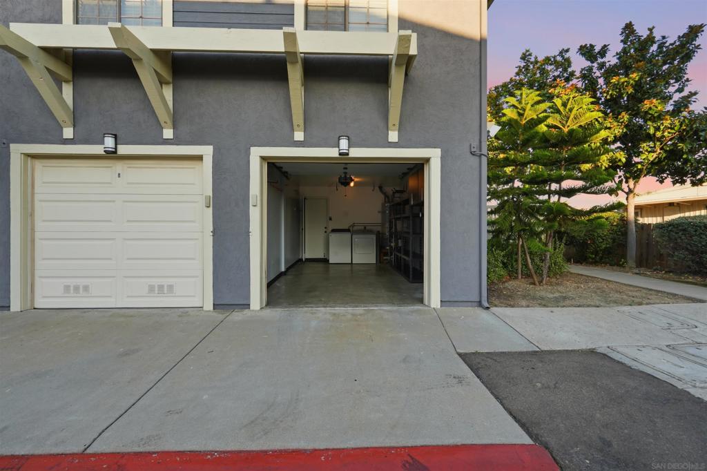 8837 Tamberly C Property Photo 21