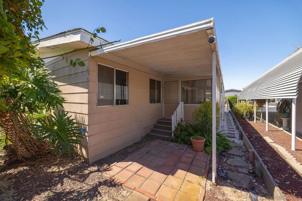 650 S Rancho Santa Fe 67 Property Photo 19