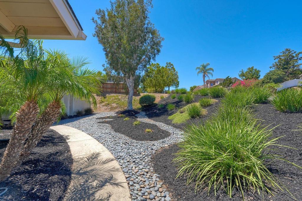17709 Saint Andrews Property Photo 3