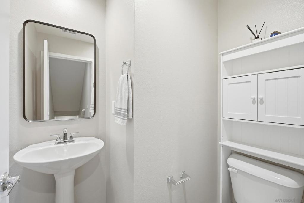 2572 S Escondido Blvd 808 Property Photo 15