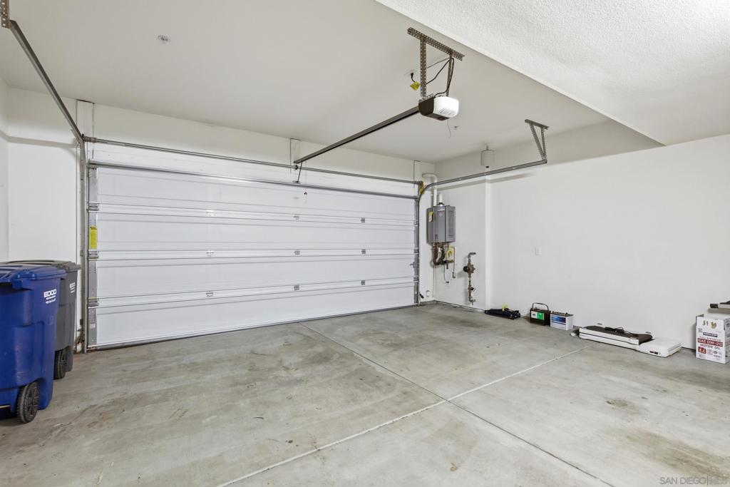 2572 S Escondido Blvd 808 Property Photo 16
