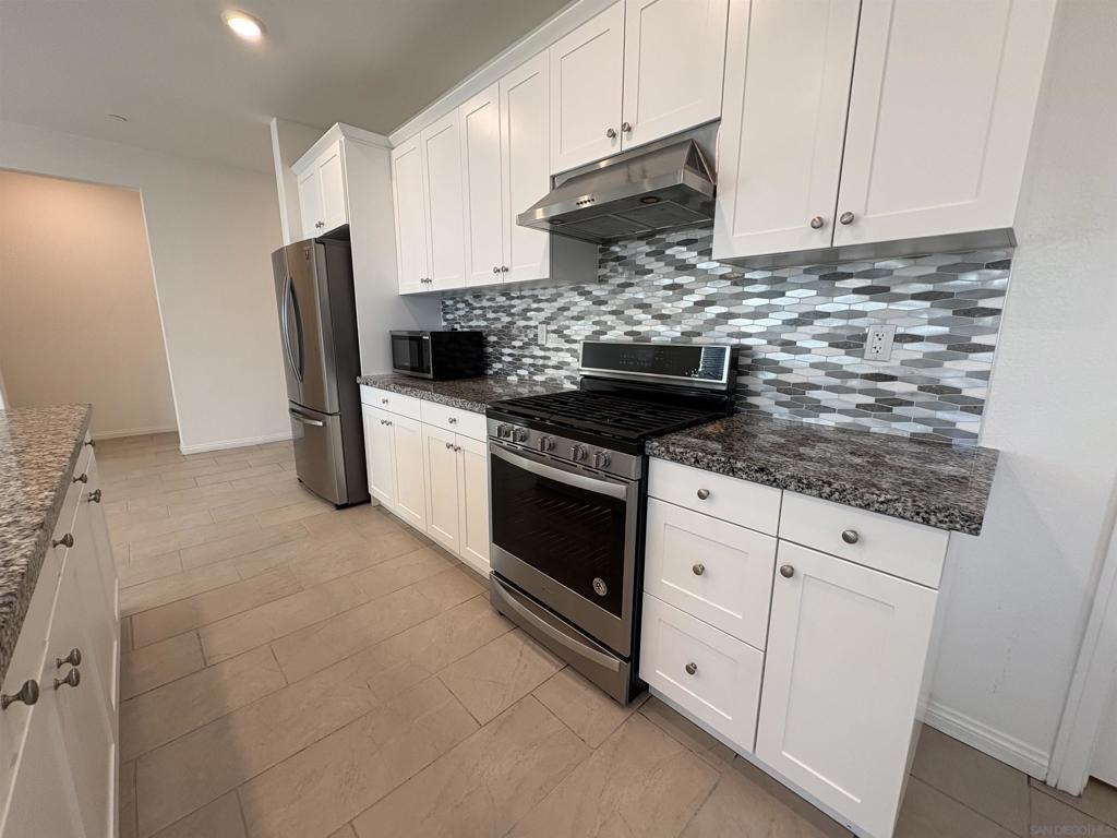 420 Appleton Property Photo 3