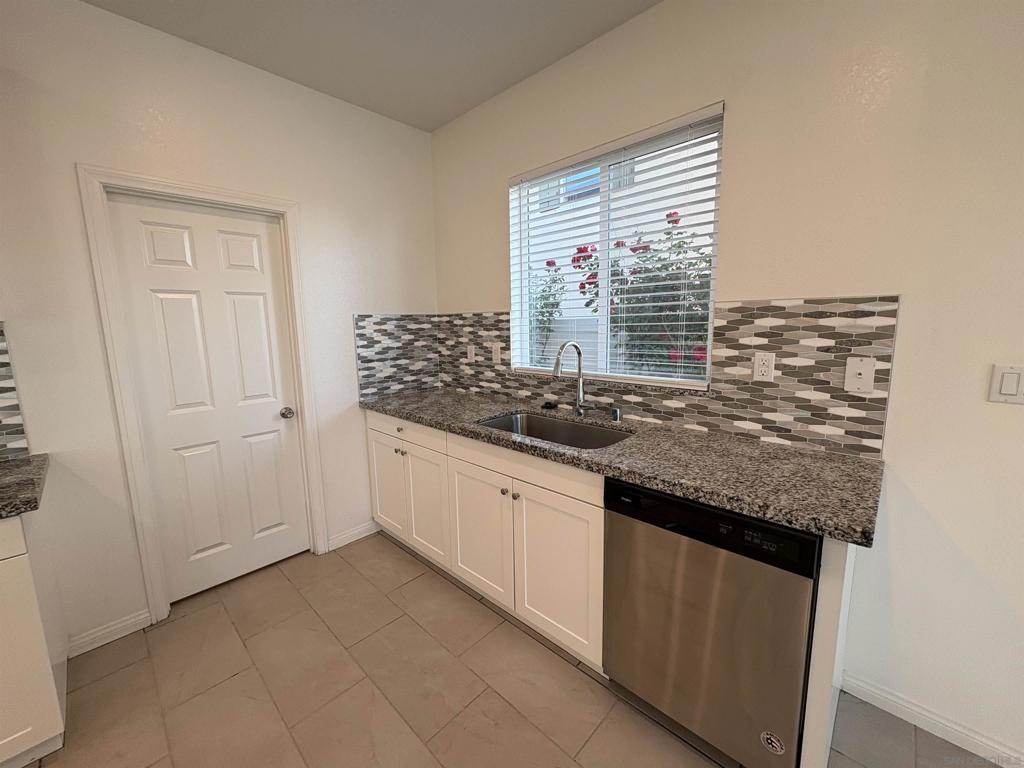 420 Appleton Property Photo 5