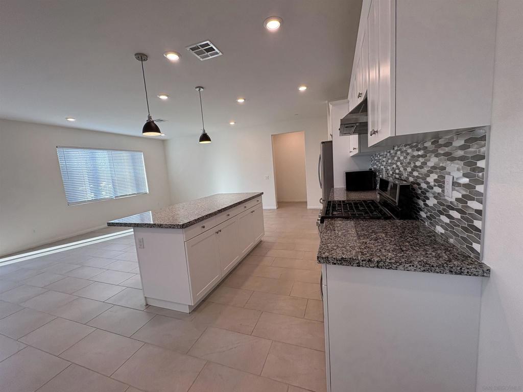 420 Appleton Property Photo 6