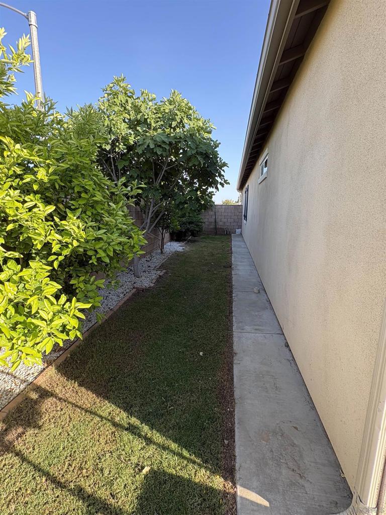 420 Appleton Property Photo 28