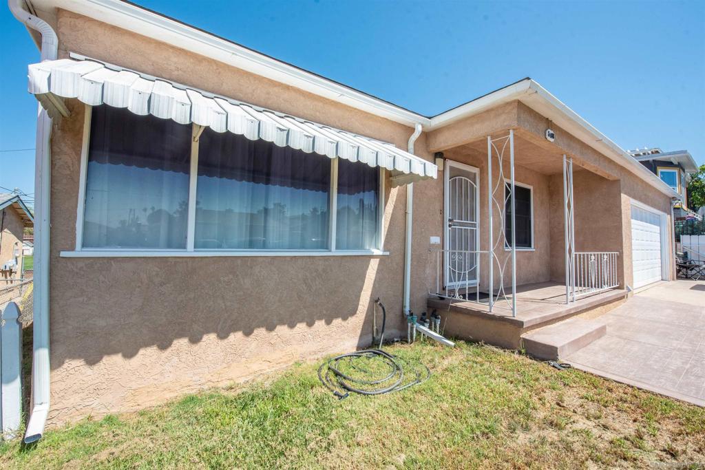5938 Lauder St Property Photo 2