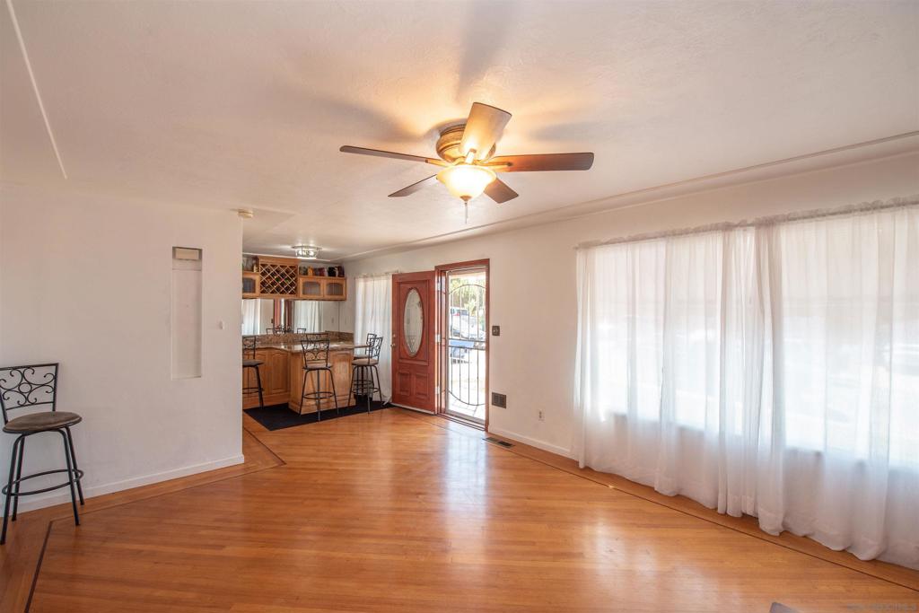 5938 Lauder St Property Photo 5