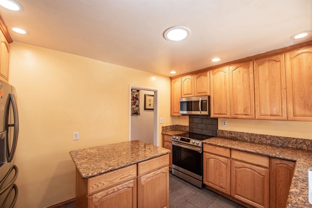 5938 Lauder St Property Photo 13